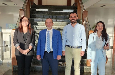Nalan KURT 'un Kaleminden. Hasan Kalyoncu Üniversitesi Rektörü sayın Türkay Dereli'yi makamında ziyaret ettik.